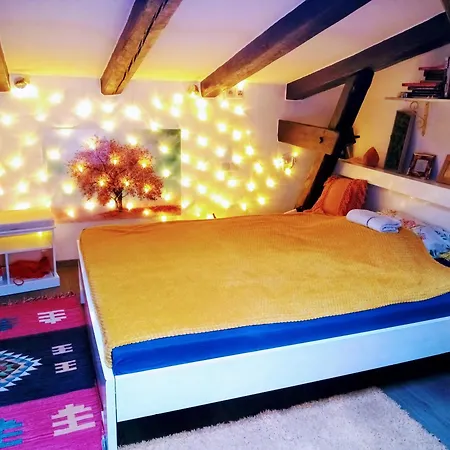Stylish Apt In The Old Town
