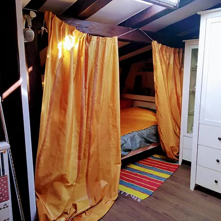 Stylish Apt In The Old Town